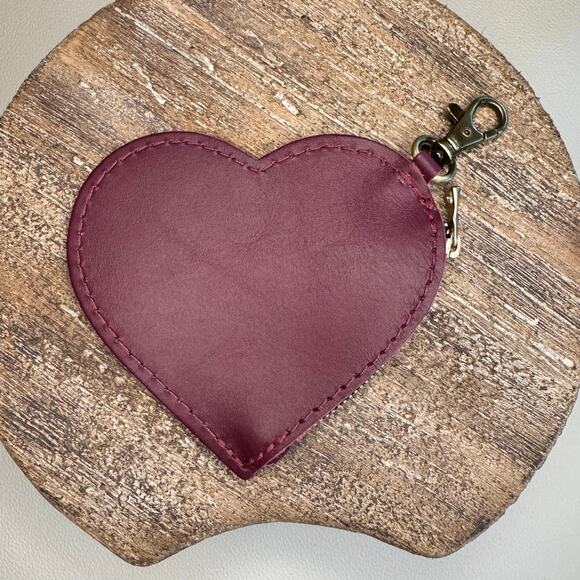 Portland Leather Heart Keychain Pouch FAST SHIP LOLLIPOP Heart NEW - Picture 3 of 3